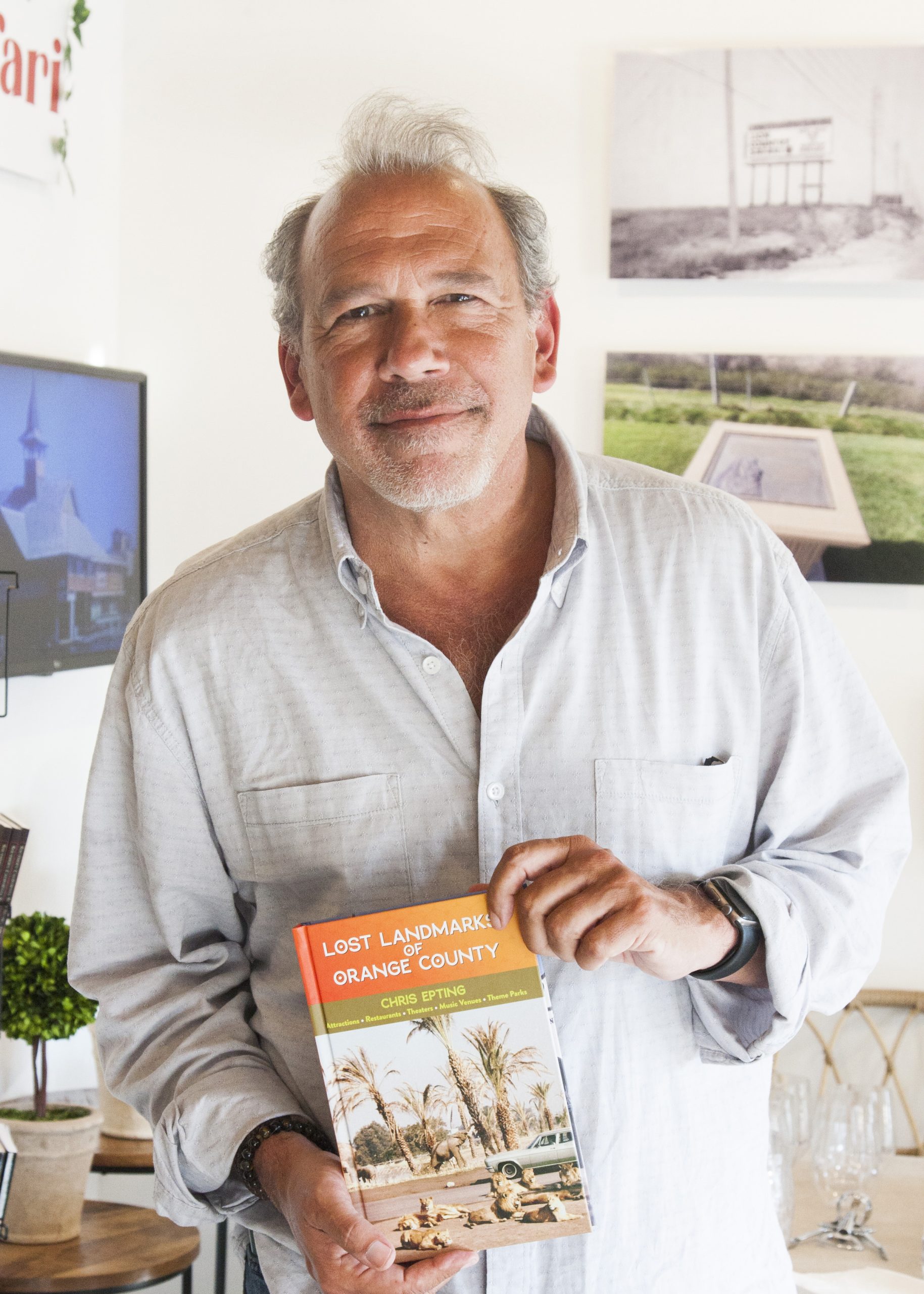 Read more about the article Chris Epting’s “The Lost Landmarks of Orange County” on July 14th